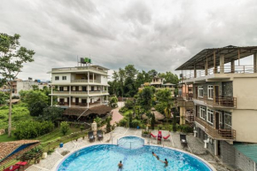 Hotel Riverside with Swimming pool